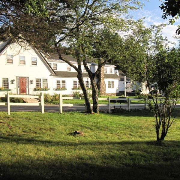 Horse & Hound Inn Franconia Eksteriør billede